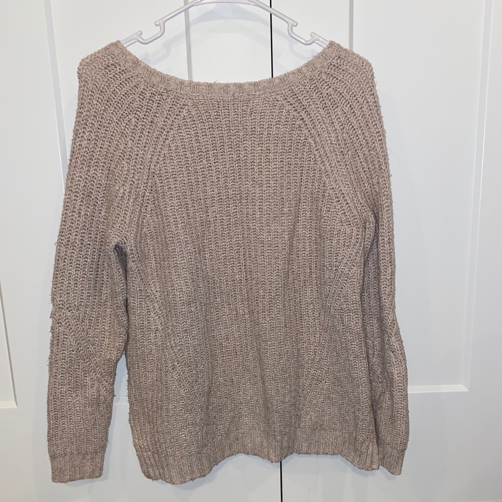 American Eagle Outfitters Tan Crew Neck Sweater - Picture 4 of 4